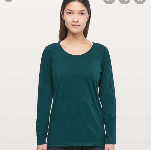 lululemon athletica Tops - Lululemon Emerald long sleeve tee
